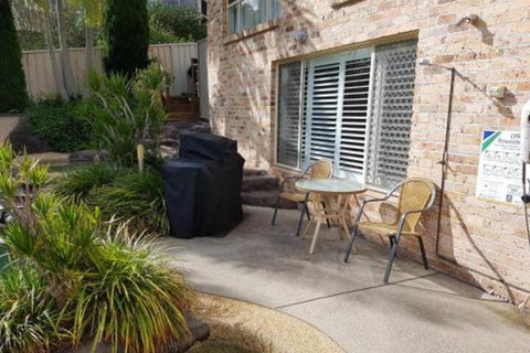Corlette Poolside Getaway - Accommodation Mermaid Beach 5