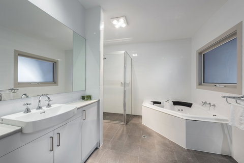 Hahndorf Resort - Accommodation Mermaid Beach 4