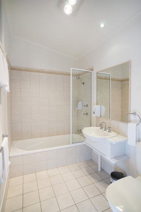 Barlings Beach Holiday Park - Accommodation Mermaid Beach 6