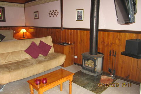 Willowlake Cottages - Accommodation Mermaid Beach 2