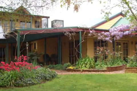 Willowlake Cottages - Accommodation Mermaid Beach 0