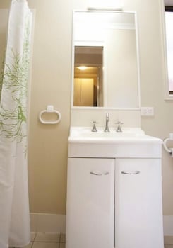 Captain Cook Holiday Village - Accommodation Mermaid Beach 3