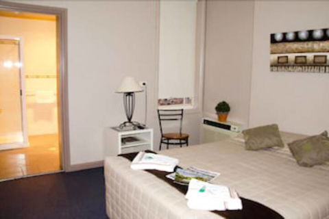 Imperial Hotel Cowra - Accommodation Mermaid Beach 1