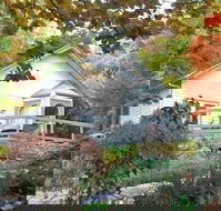 Woolrich Historic Garden Cottage - Accommodation Mermaid Beach
