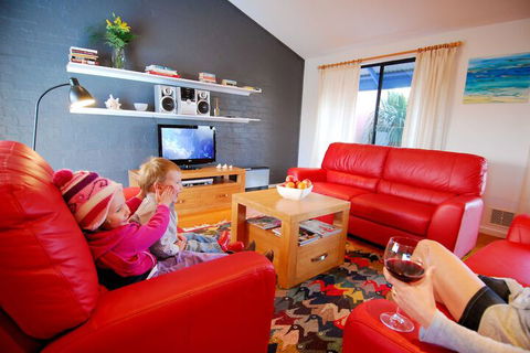 Esperance Island View Apartments - Accommodation Mermaid Beach 2