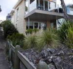 Battery Cove Beach Front Apartment - Accommodation Mermaid Beach