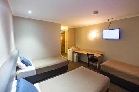 Lakeview Hotel Motel - Accommodation Mermaid Beach 2