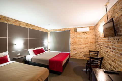 Lakeview Hotel Motel - Accommodation Mermaid Beach 6