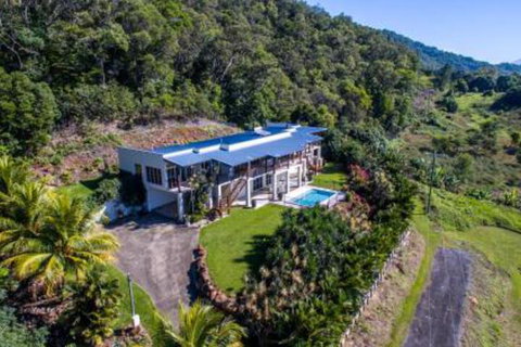 Jade Ridge - Accommodation Mermaid Beach 3