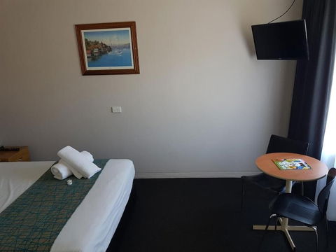 Gateshead Tavern Motel - Accommodation Mermaid Beach 3