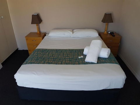 Gateshead Tavern Motel - Accommodation Mermaid Beach 0