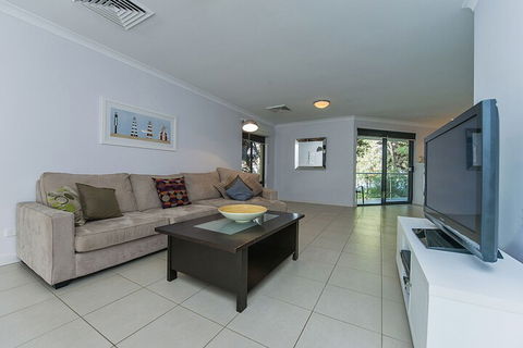Yallingup Beach Resort - Accommodation Mermaid Beach 1