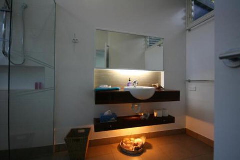 Hove To B & B - Accommodation Mermaid Beach 6