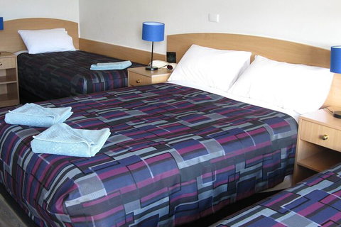 White Manor Motel - Accommodation Mermaid Beach 5