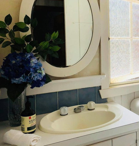 A Country Barn Retreat - Accommodation Mermaid Beach 2