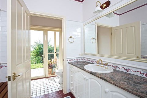 Tranquill Garden Hideaway - Accommodation Mermaid Beach 1