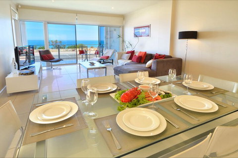 Adelaide Luxury Beach House - Accommodation Mermaid Beach 2