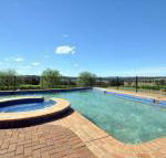 Beggars Bridge Vineyard Homestead w / pool  wifi  tennis  vineyard - Accommodation Mermaid Beach