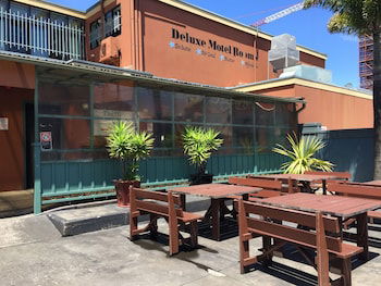 Harp Hotel - Accommodation Mermaid Beach 6