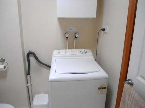 Ashwood Apartment Bellerive - Accommodation Mermaid Beach 3