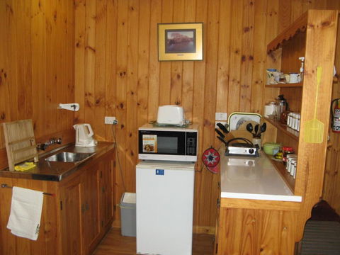 The Grove Cottages - Accommodation Mermaid Beach 6