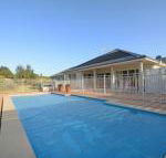 Silver Springs 4br Cottage with Wifi Views Olives  Space . Fireplace Views Olives  Space - Accommodation Mermaid Beach