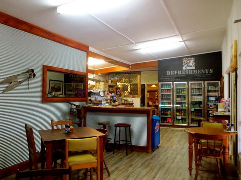 Willalooka Tavern - Accommodation Mermaid Beach 3