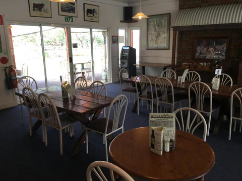 Willalooka Tavern - Accommodation Mermaid Beach 4