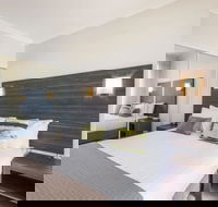 Dolphin Quay Apartments - Accommodation Mermaid Beach