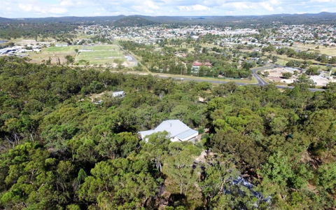 Eagles Nest - Accommodation Mermaid Beach 2
