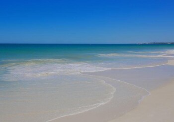 Travillas - Accommodation Mermaid Beach 4