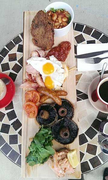 Hong Kong Restaurant - Accommodation Mermaid Beach 10