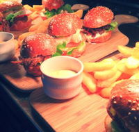 Simon's Waterfront - Accommodation Mermaid Beach