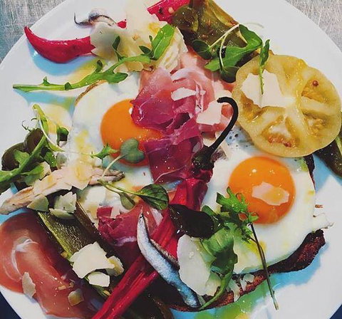 Crest Birubi Beach - Accommodation Mermaid Beach 1