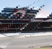 Royal Hotel - Accommodation Mermaid Beach