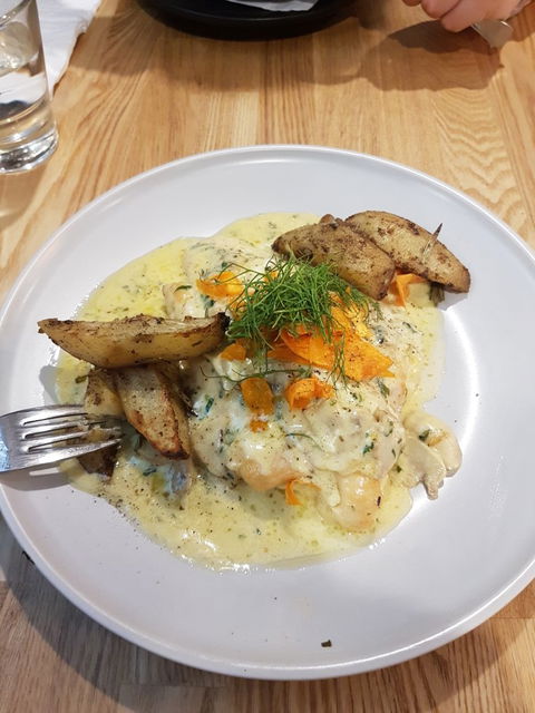 Harbour Lights Cafe - Accommodation Mermaid Beach 2