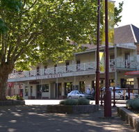 Royal Hotel Restaurant - Accommodation Mermaid Beach