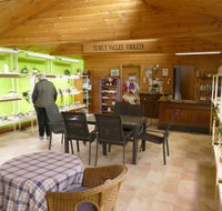 Tumut Valley Violets - Accommodation Mermaid Beach