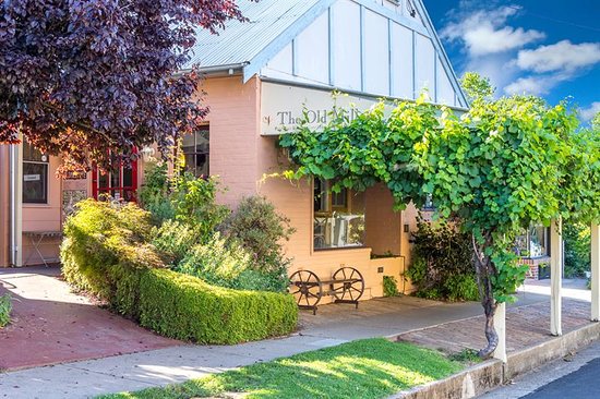 Guyong NSW Accommodation Mermaid Beach