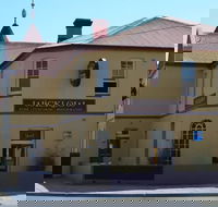 The Wicklow Hotel - Accommodation Mermaid Beach