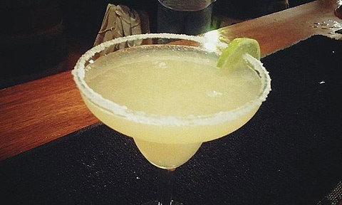 Tin Cat Cafe Restaurant And Gallery - Accommodation Mermaid Beach 7