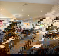 Palm Beach Hotel - Accommodation Mermaid Beach