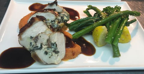 Macauleys Restaurant - Accommodation Mermaid Beach 0