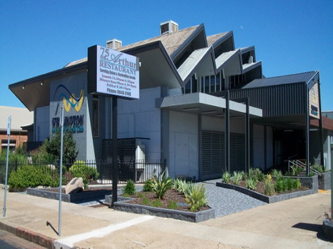 75 On Arthur At The Wellington Soldiers Memorial Club - Accommodation Mermaid Beach 0