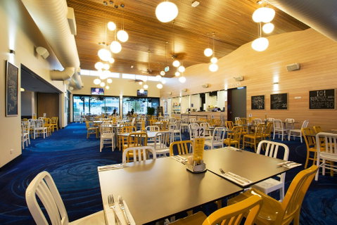 Coolum Beach Hotel - Coolum Beach - Accommodation Mermaid Beach 0