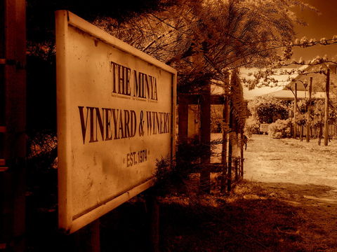 The Minya Vineyard & Winery - Accommodation Mermaid Beach 2
