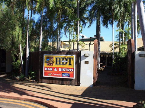 Humpty Doo Tavern - Accommodation Mermaid Beach 0