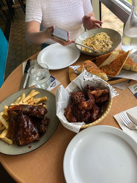 Mika Live BBQ & Bar - Accommodation Mermaid Beach 0