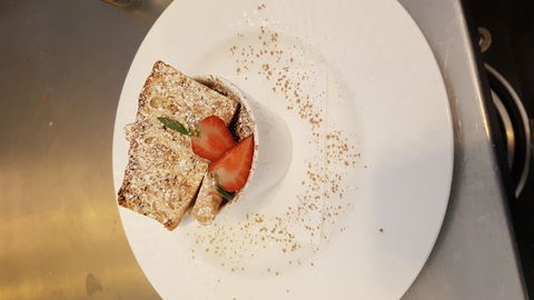 Three Little Pigs - Bar And Bistro - Accommodation Mermaid Beach 2