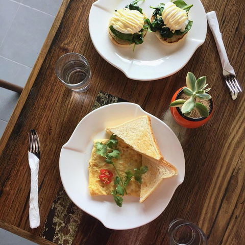 King Hot Bread Bakery - Accommodation Mermaid Beach 0